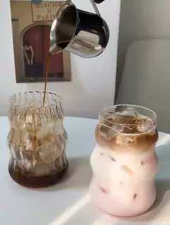 Imagen de Vaso Nube rayado con sorbete