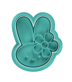 Cara coneja con flor