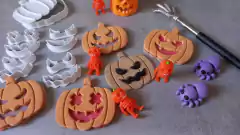 Esqueleto calabaza Halloween 4,5cm - SomosCubik