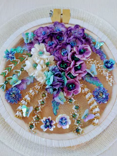 Bouquet de Flores y Pedrería - comprar online