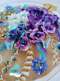 Bouquet de Flores y Pedrería en internet