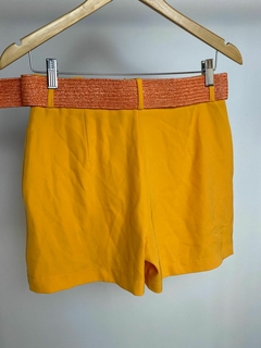 Short naranja con cinturon Zhoue - CAMBIARTE