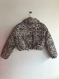 Campera puffer animal print - CAMBIARTE