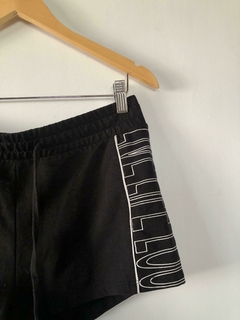 Short negro H&M - comprar online