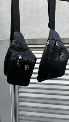RIÑONERA UNISEX DOBLE CIERRE ECOCUERO
