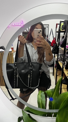 TOTE BAG CIERRES Y TACHAS - comprar online