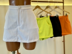 Short Saia Risca de Giz - Tecido: Risca de Giz - comprar online