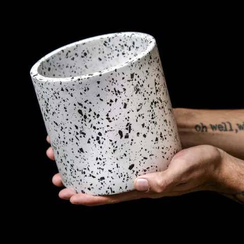 Maceta Cilindro - Terrazzo Carbon 13,5 cm