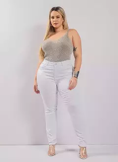 Calça feminina sarja com lycra skinny plus size