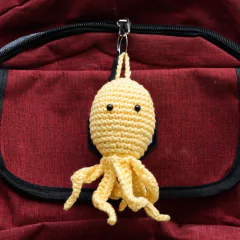 Chaveiro Polvo em amigurumi - comprar online