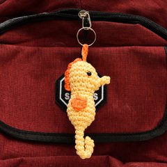 Cavalo marinho em amigurumi - comprar online