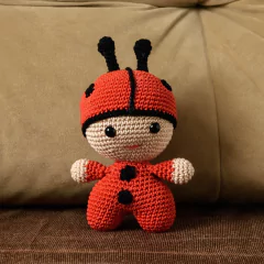 Bebê Joaninha em amigurumi - loja online