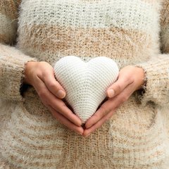 Coração médio em amigurumi - comprar online