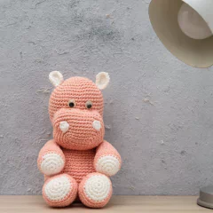 Hipopótamo em amigurumi - comprar online