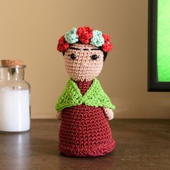 Boneca Frida Kahlo média em amigurumi - loja online
