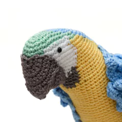 Arara em amigurumi - comprar online