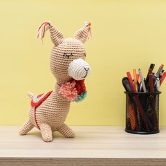 Lhama em amigurumi - Art Familiar Artesanato