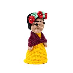 Boneca Frida Kahlo média em amigurumi