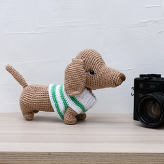 Cachorro linguicinha em amigurumi - comprar online