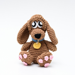 Cachorro Marrom em Amigurumi