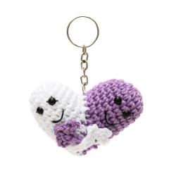Chaveiro Abraço do Coração em amigurumi na internet