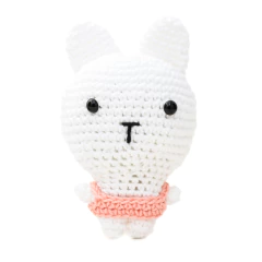 Coelho cabeçudo em amigurumi