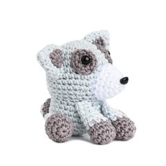 Filhote de Guaxinim em amigurumi na internet