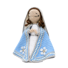 Maria em amigurumi - comprar online
