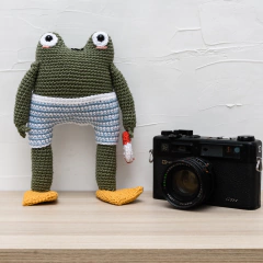 Sapo com Bóia em amigurumi - comprar online