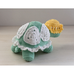 Tartaruga Vovó em amigurumi - Art Familiar Artesanato