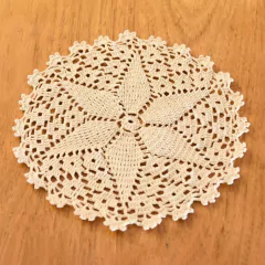 Toalhinha Bege em crochê