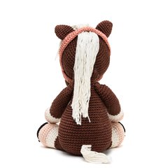 Cavalo tordilho marrom em amigurumi - Art Familiar Artesanato
