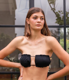 Corpiño Colette negro en internet