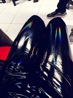 Calça Vinil Holográfica - comprar online