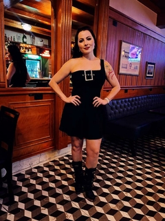 Vestido Fivela Strass.