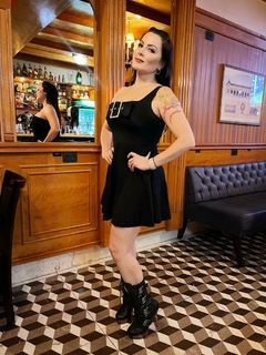 Vestido Fivela Strass. na internet