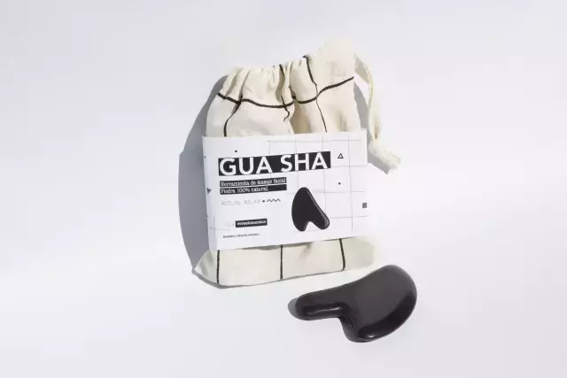 Gua Sha Corazón + Bolsita de Algodón "Viva la Vaca OK"