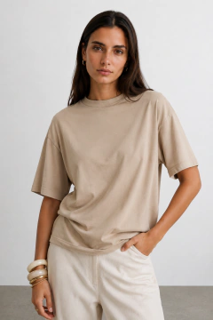 REMERA CONSTANZA BOXY FIT - JUVIA | Ropa femenina de fábrica | Buenos Aires