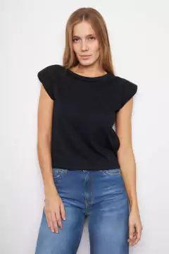 MUSCULOSA PIMA CON HOMBRERAS