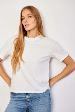 REMERA TERRA SERENA BORDADA en internet