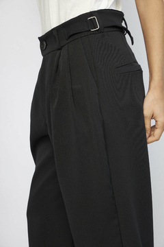 PANTALON HEBILLA PINETO en internet