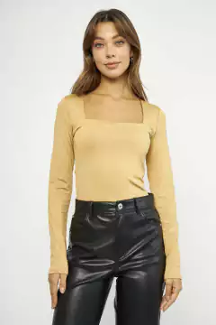 REMERA EUSIKA LYCRA - comprar online