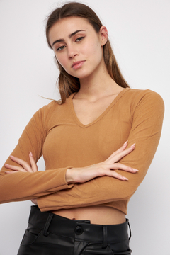 REMERA FRISADA VITORIA