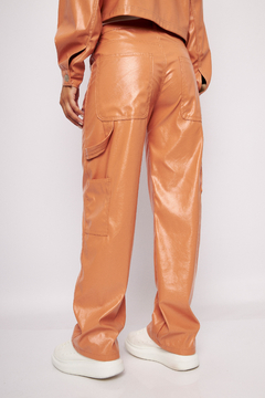 PANTALON CARGO VASARI en internet