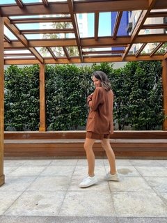 Blazer Cora na internet