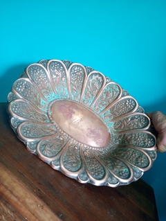 Imagem do Antiga Fruteira ou travessa oval funda em cobre martelado