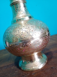 Antigo e lindsissimo Vaso em bronze Indiano - comprar online