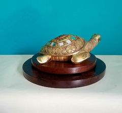 Tartaruga Decorativa Dourada em Resina - loja online