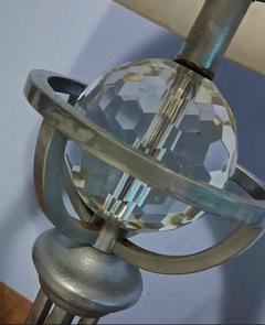 Antiga Luminária de Mesa / Abajur em Metal e cupula de Tecido - loja online