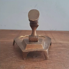 Base para Cinzeiro Egípcio em Bronze na internet